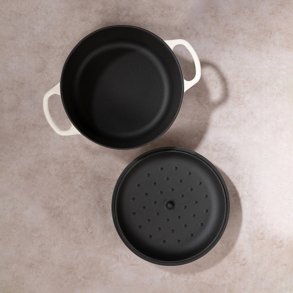 No. 9 Enamel Coated Cast Iron Dutch Oven