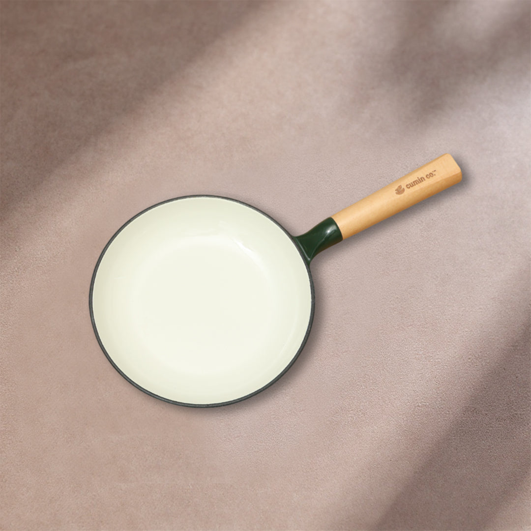 No. 8 Enamel Cast Iron Pan