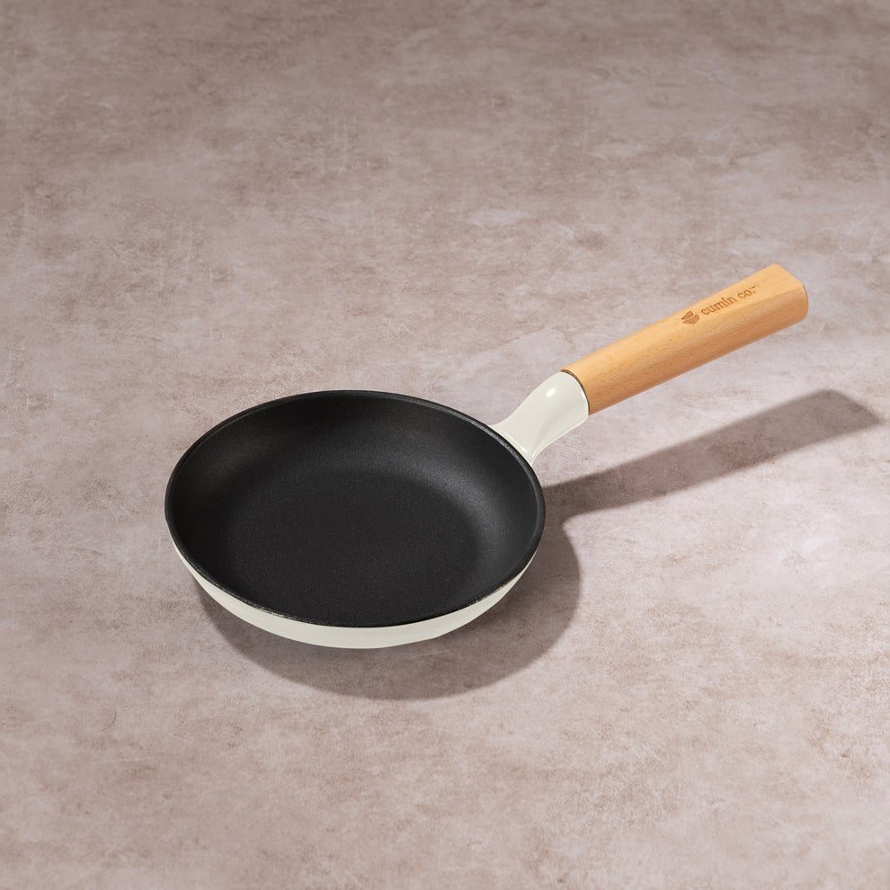 No. 6 Enamel Coated Cast Iron Pan