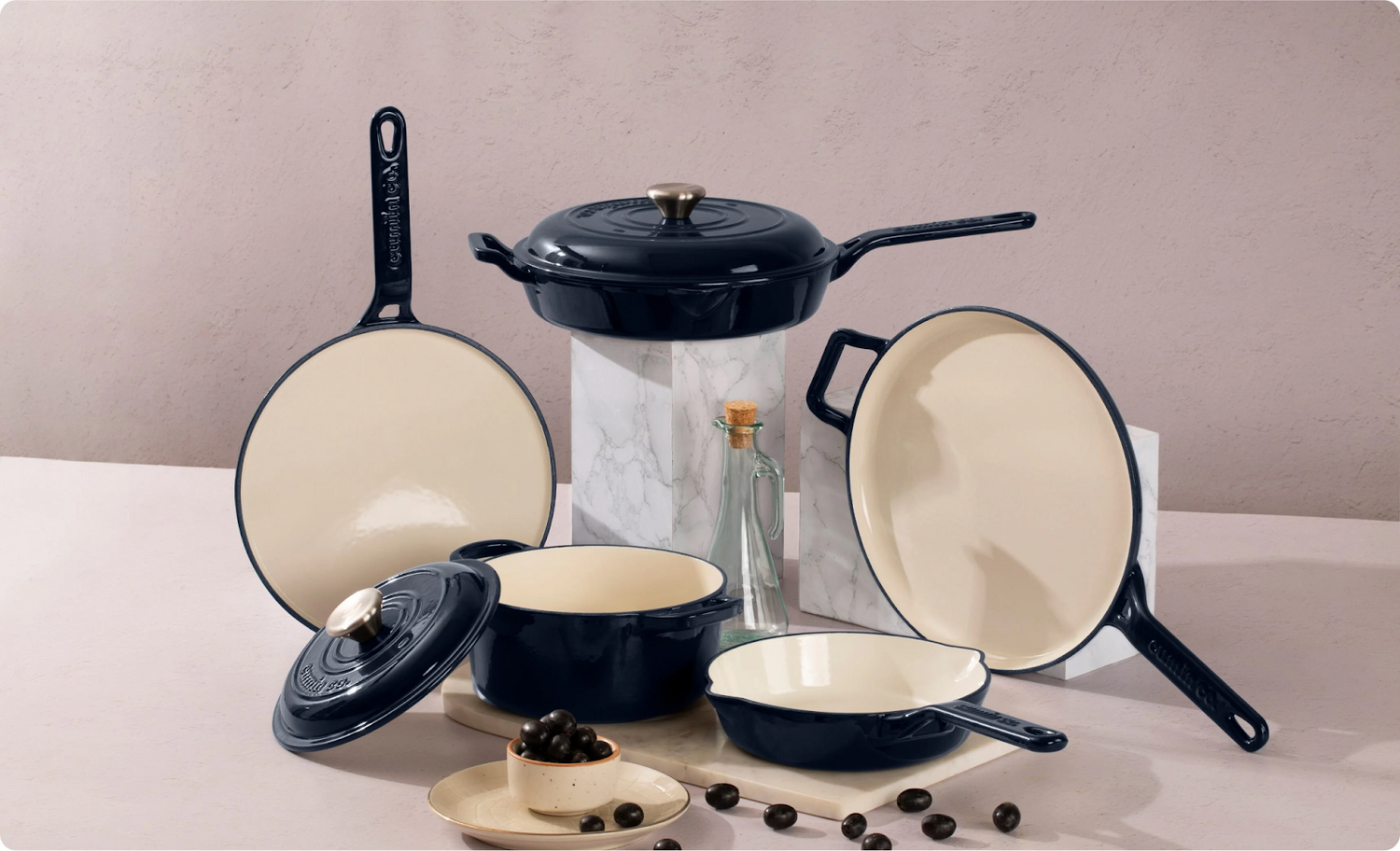 Why We Design Handles as Part of the Body – The Science of Better Cookware