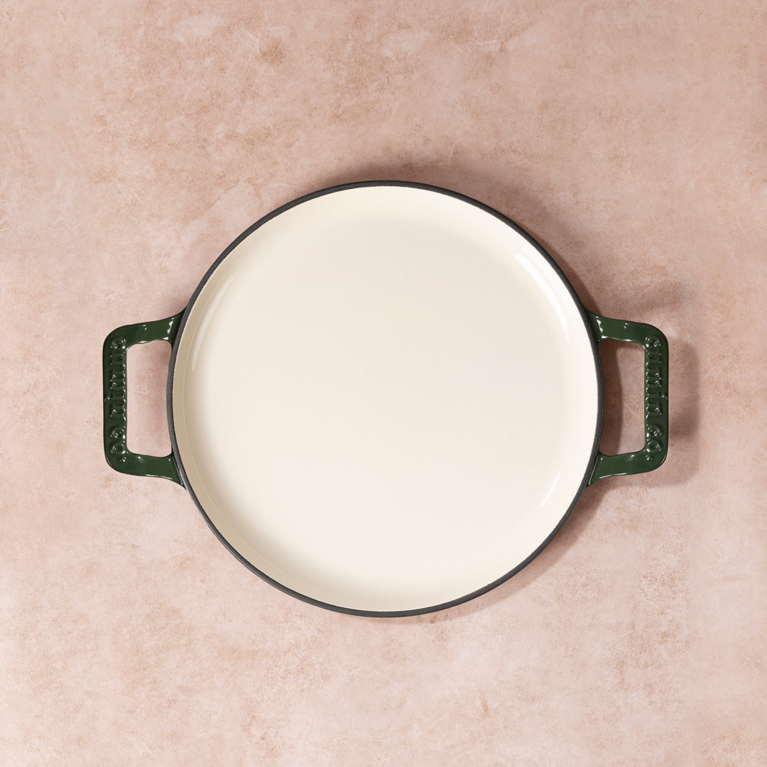 Moringa (Green) / Off-White Glossy Enamel