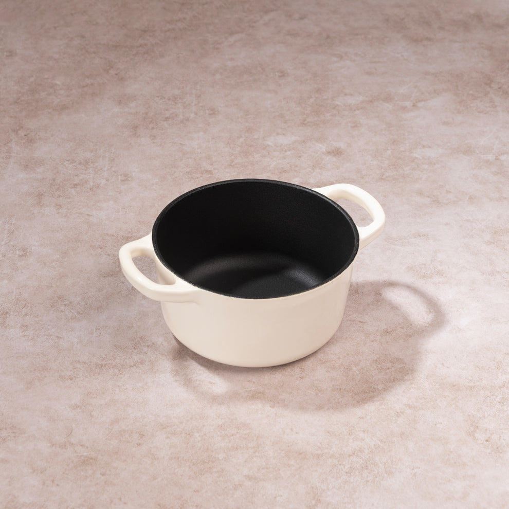 No. 6 Enamel Coated Dutch Oven