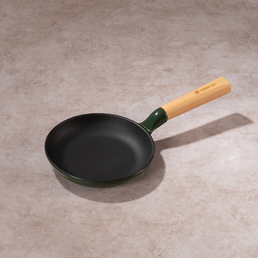 No. 6 Enamel Coated Cast Iron Pan