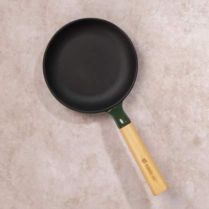 No. 6 Enamel Coated Cast Iron Pan